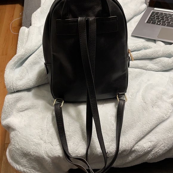 Call it Spring Backpack - Picture 4 of 7